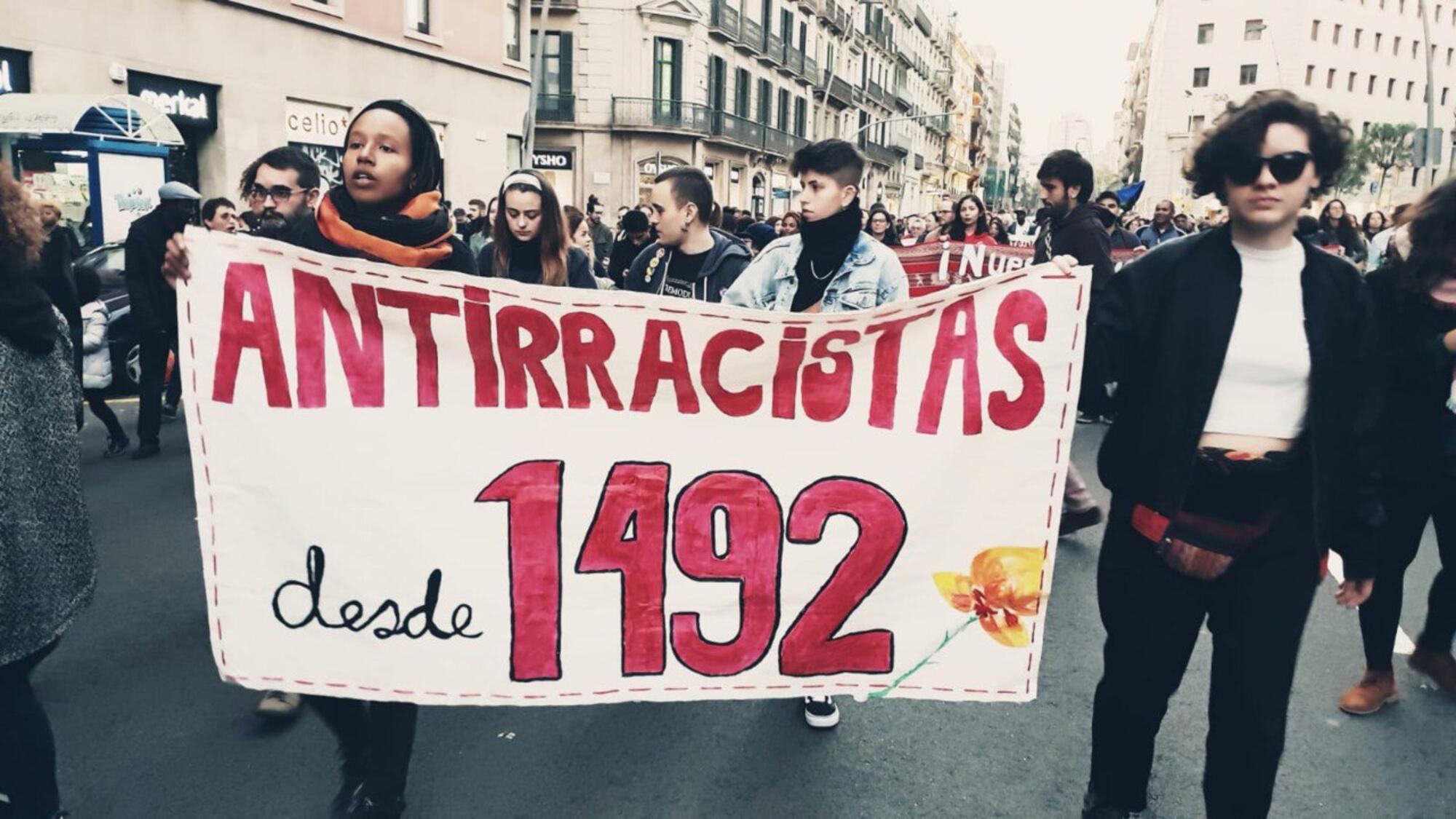 Pancarta antirracista